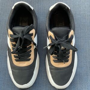 Black and Tan Women’s Sneakers